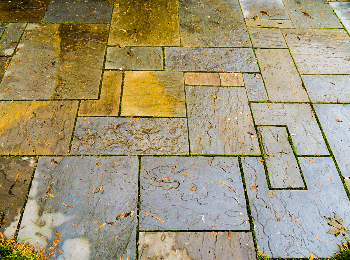Dimensional Flagstone Patio in Vancouver